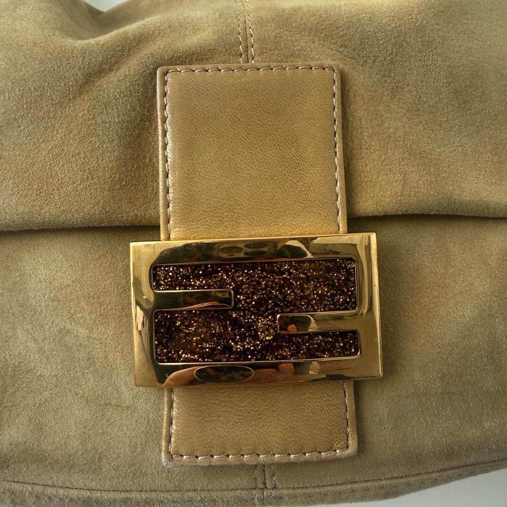 Fendi Baguette - Picture 3 of 13